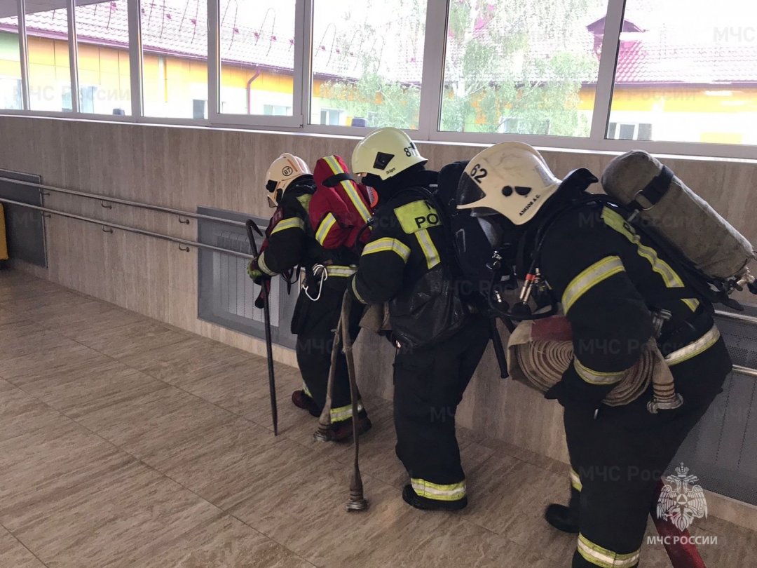 В Сергиевом-Посаде провели пожарно-тактическую тренировку в социальном учреждении